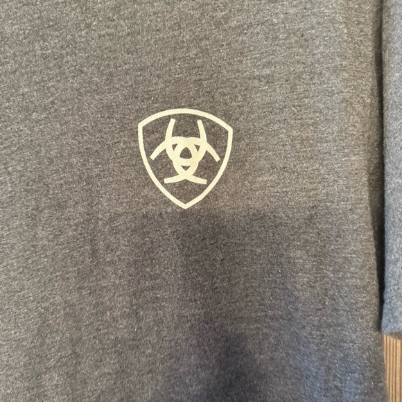 Ariat Charcoal V-Neck Tee - Picture 2 of 6